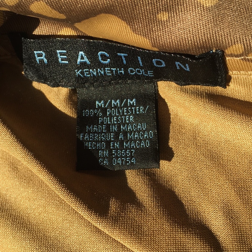 Soft Thin Patterned Button Neck Shirt - image 4